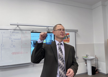 Фото 5 к новости Урок метрологии для школьников провел участник программы «Герои. Нижегородская область»