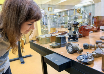 Фото 2 к новости В Техническом музее открылась выставка к 125-летию Нижегородского центра стандартизации, метрологии и испытаний