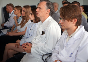 Фото 3 к новости Депутат Государственной Думы Анатолий Лесун с рабочим визитом посетил ЦСМ Росстандарта в Нижегородской области