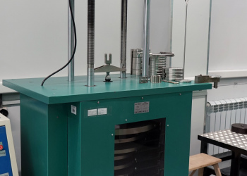 Фото 4 к новости Депутат Государственной Думы Анатолий Лесун с рабочим визитом посетил ЦСМ Росстандарта в Нижегородской области